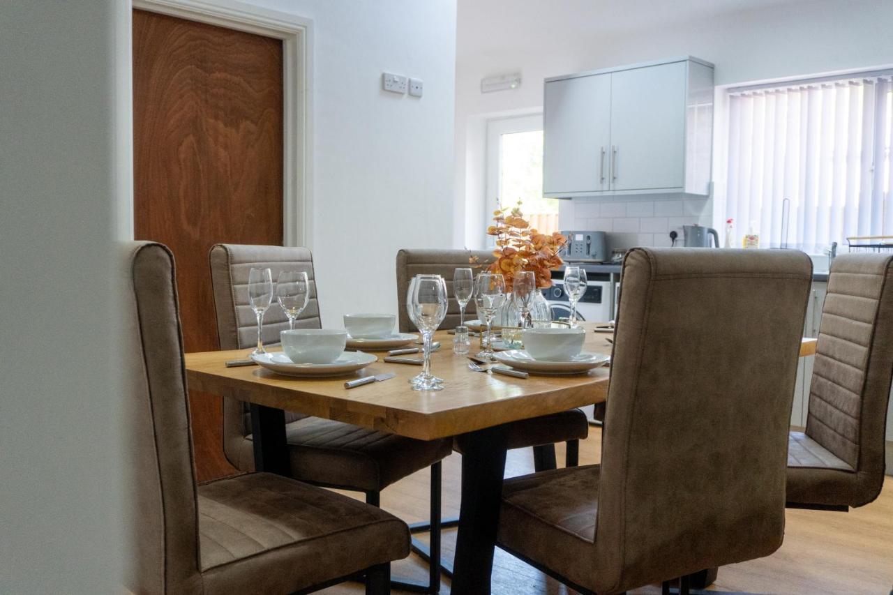 Heartland House, 7 Spacious Bedrooms Sleeps 4 Plus, Near Nec, Jlr,Bhx برمنغهام المظهر الخارجي الصورة