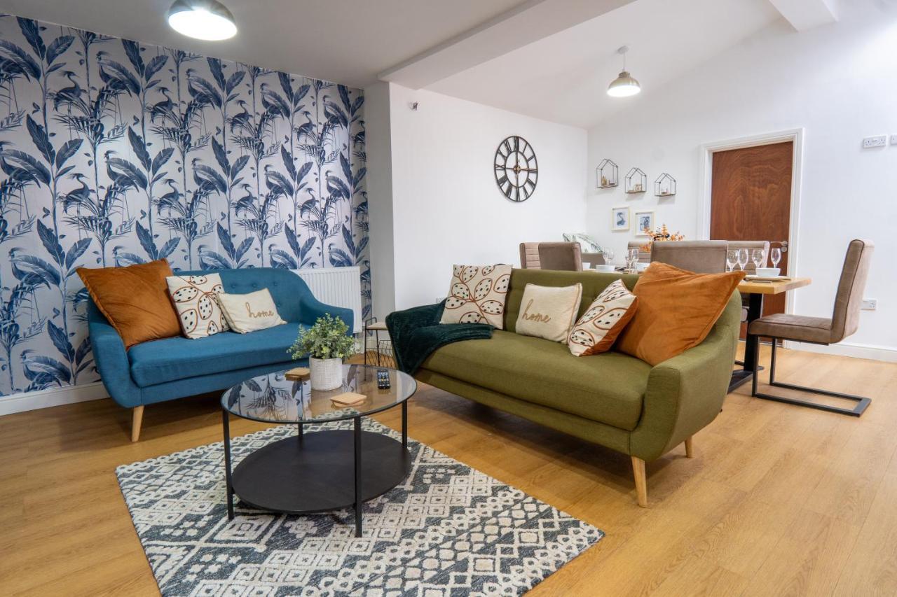 Heartland House, 7 Spacious Bedrooms Sleeps 4 Plus, Near Nec, Jlr,Bhx برمنغهام المظهر الخارجي الصورة