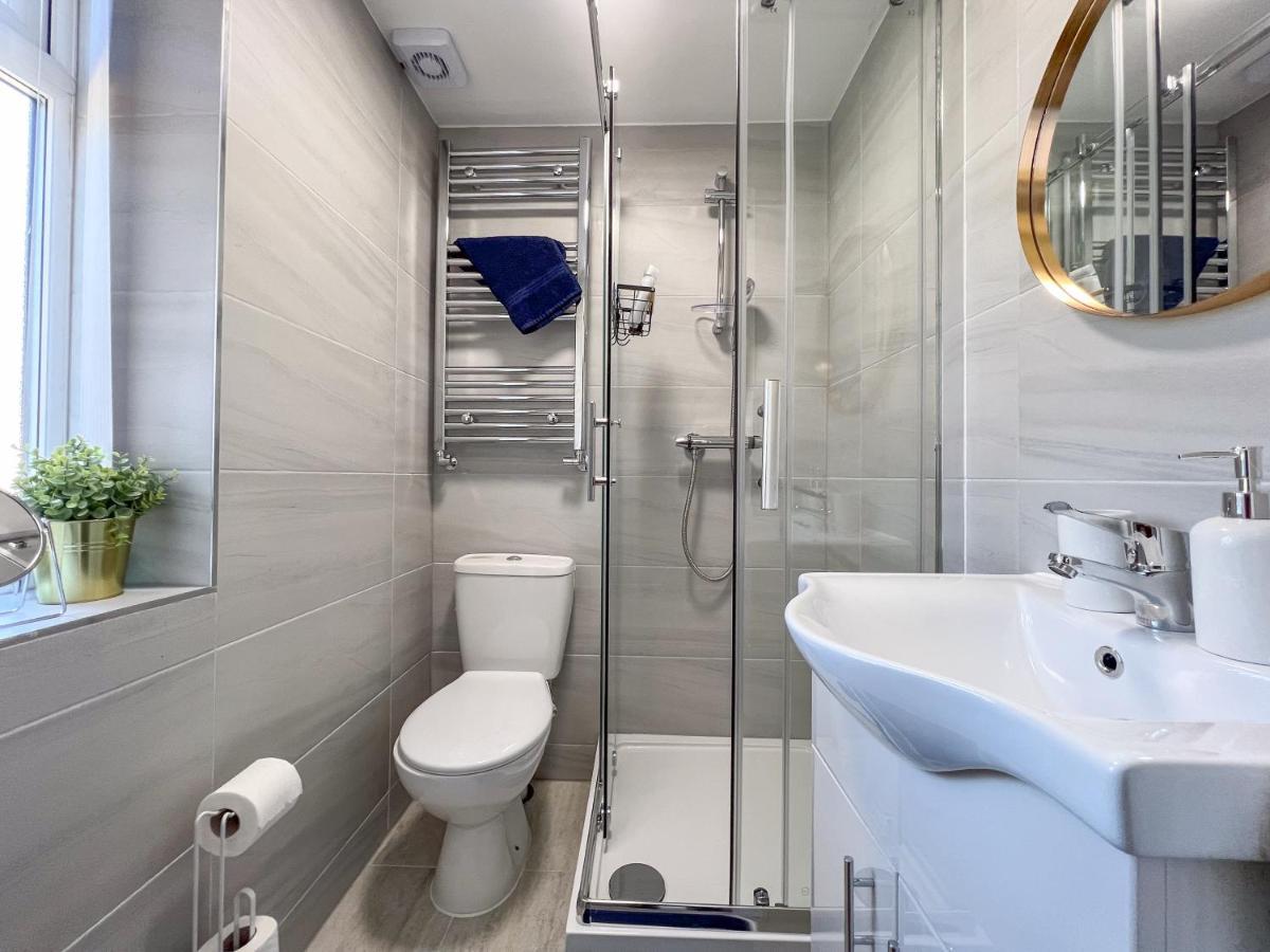 Heartland House, 7 Spacious Bedrooms Sleeps 4 Plus, Near Nec, Jlr,Bhx برمنغهام المظهر الخارجي الصورة