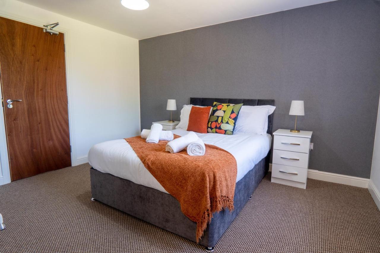 Heartland House, 7 Spacious Bedrooms Sleeps 4 Plus, Near Nec, Jlr,Bhx برمنغهام المظهر الخارجي الصورة
