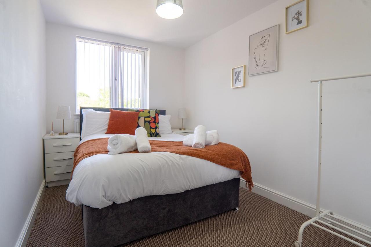 Heartland House, 7 Spacious Bedrooms Sleeps 4 Plus, Near Nec, Jlr,Bhx برمنغهام المظهر الخارجي الصورة