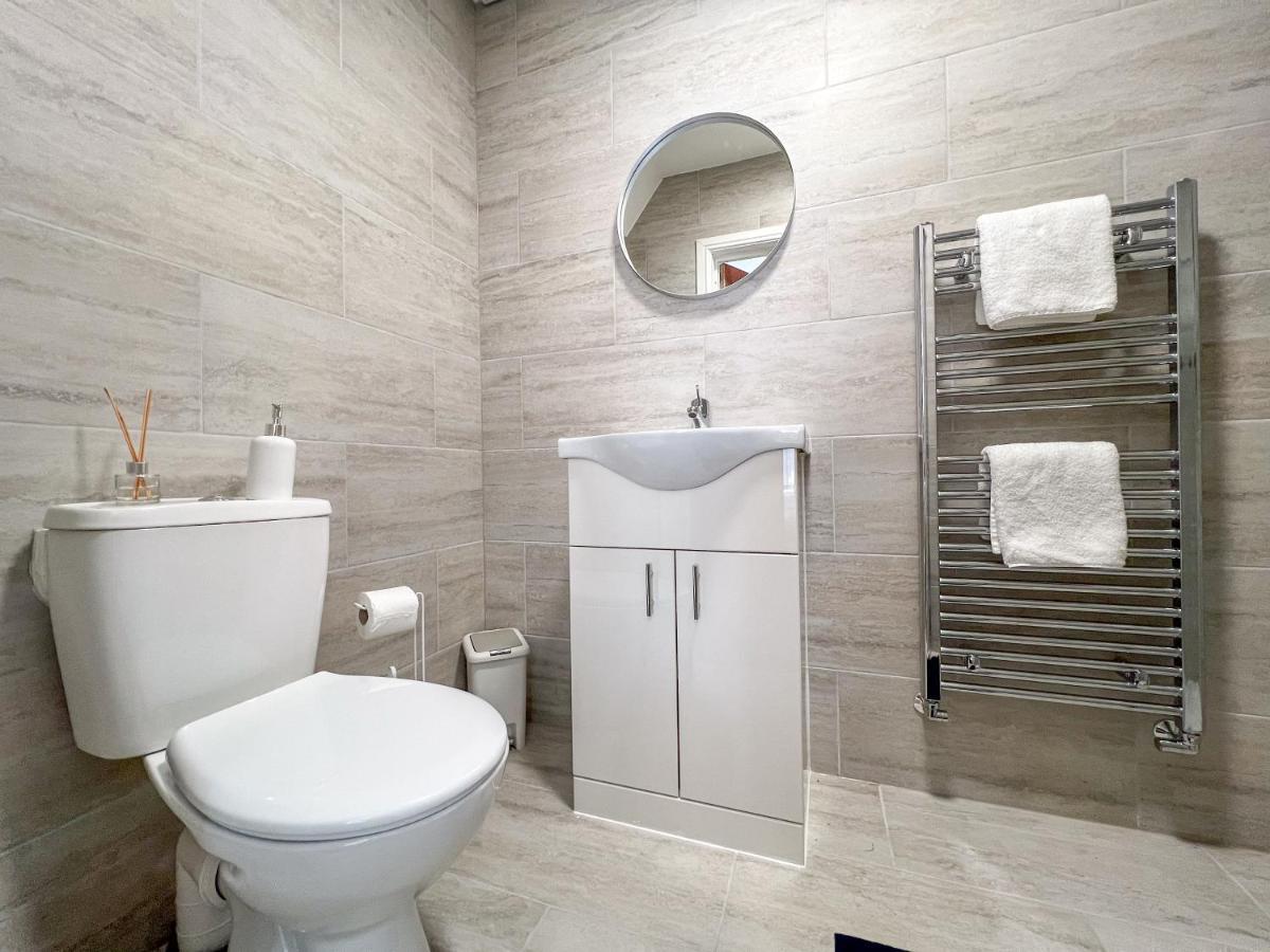 Heartland House, 7 Spacious Bedrooms Sleeps 4 Plus, Near Nec, Jlr,Bhx برمنغهام المظهر الخارجي الصورة