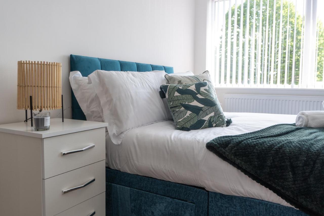 Heartland House, 7 Spacious Bedrooms Sleeps 4 Plus, Near Nec, Jlr,Bhx برمنغهام المظهر الخارجي الصورة
